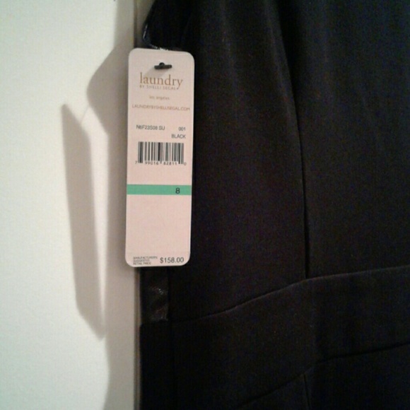 Dress - Picture 3 of 3