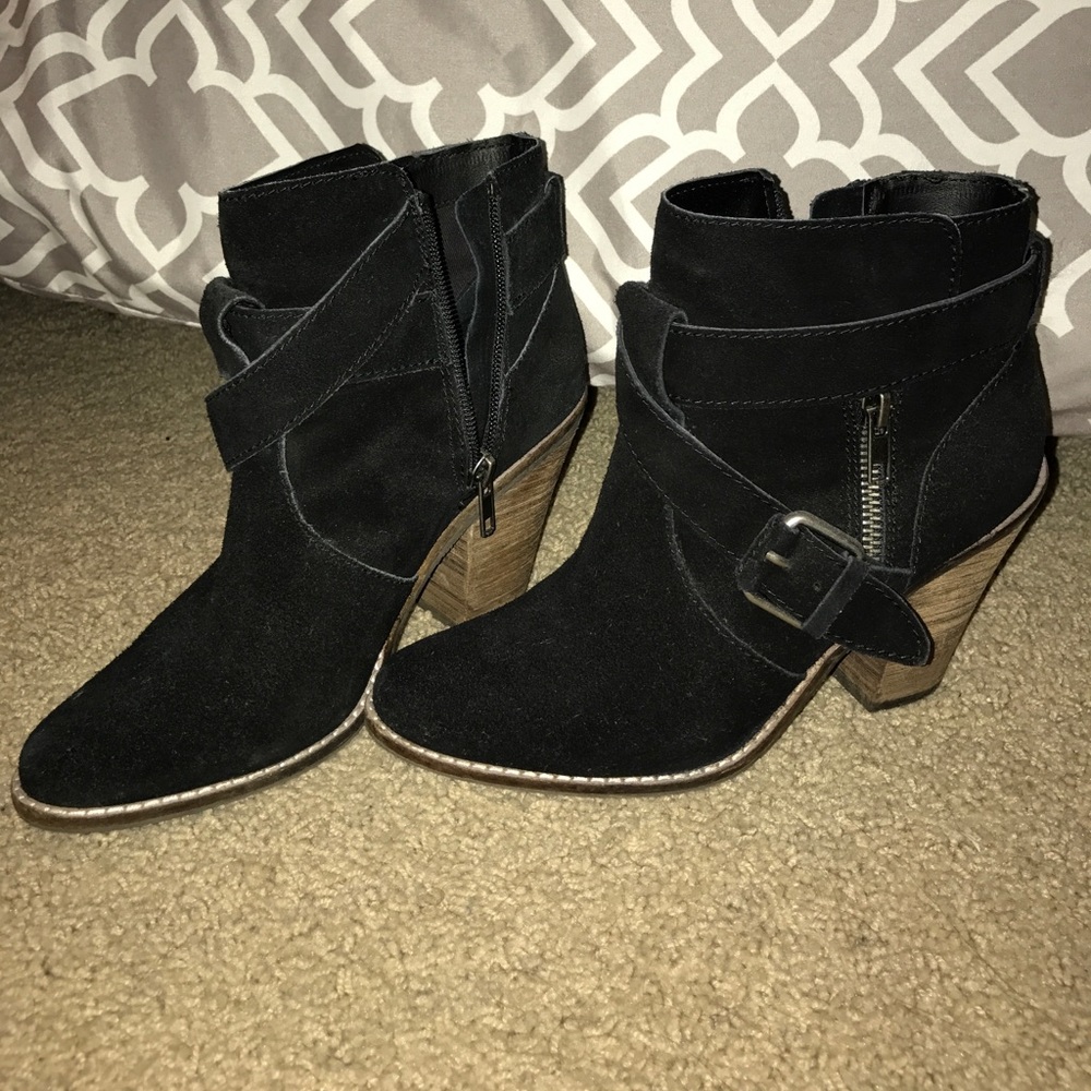 Ankle booties