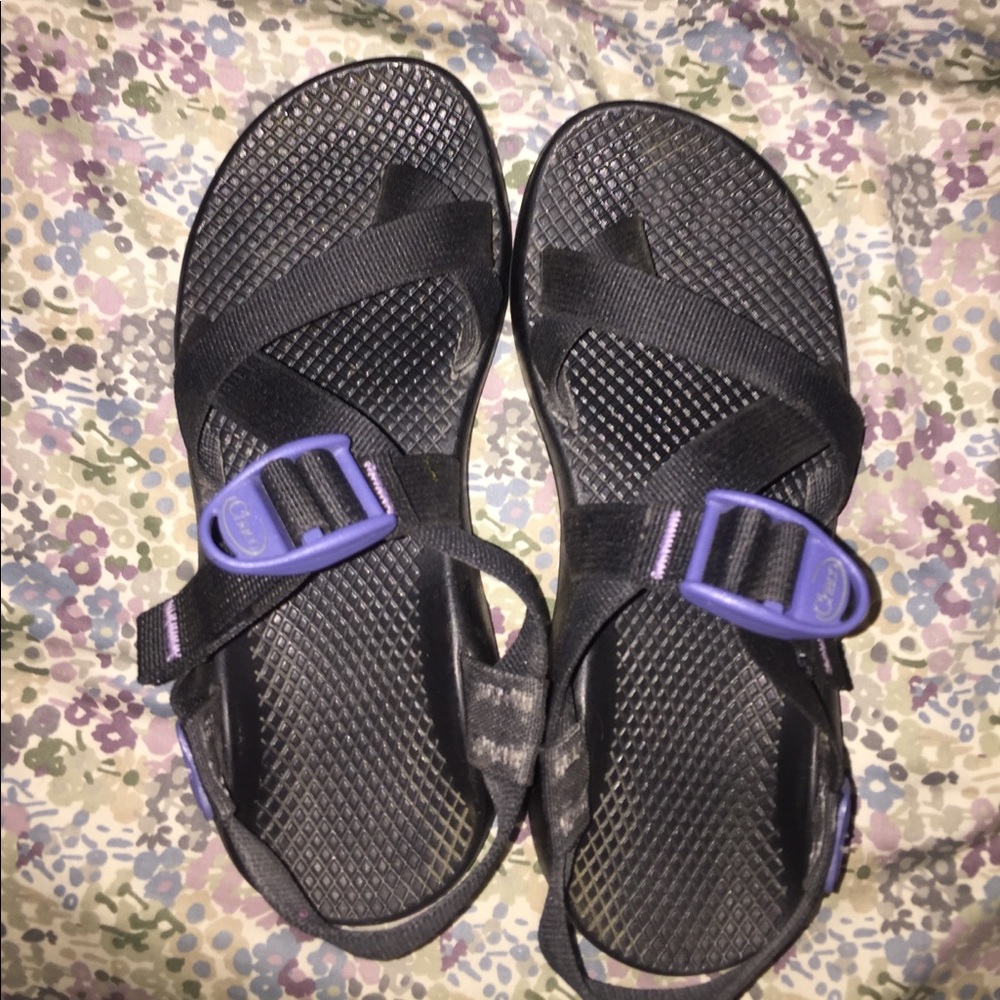 TRADE ITEM Women's Size 7 Custom Chacos