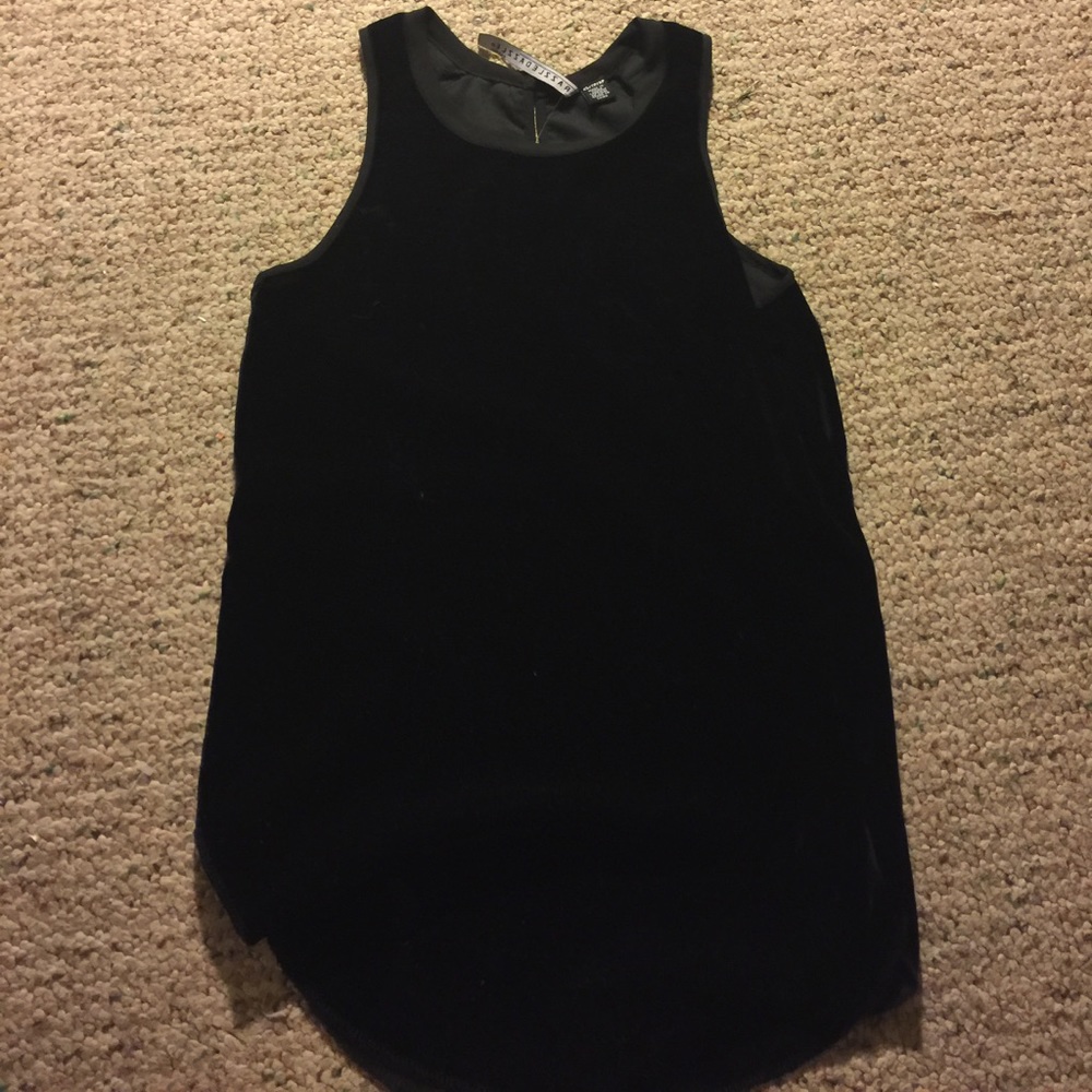 Black velvet top