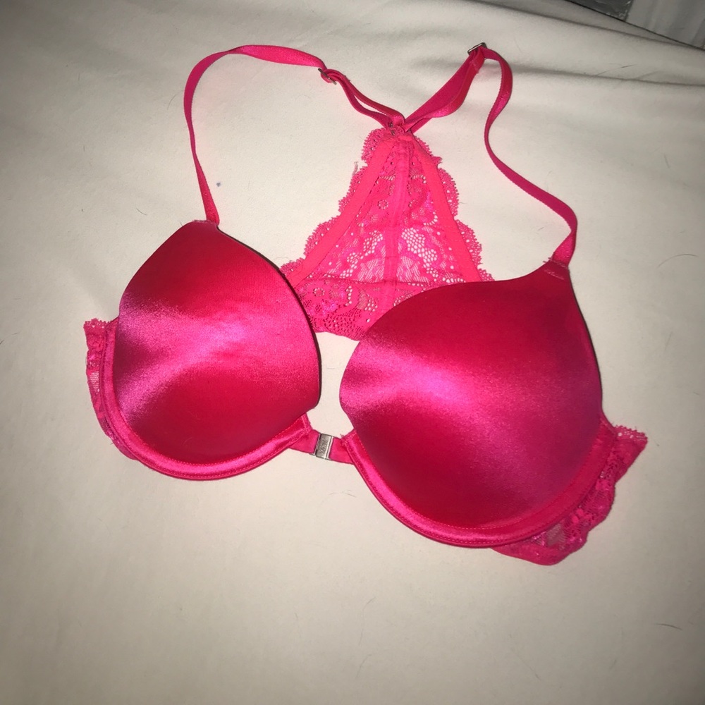 PINK razor back bra!!