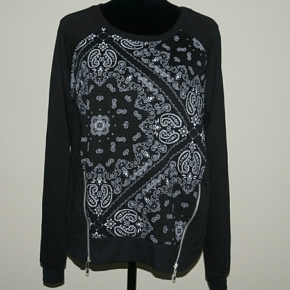 Bandana sweater