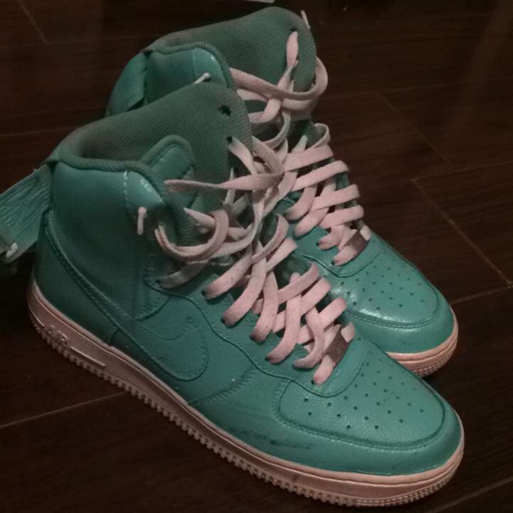 Custom Air Force 1s