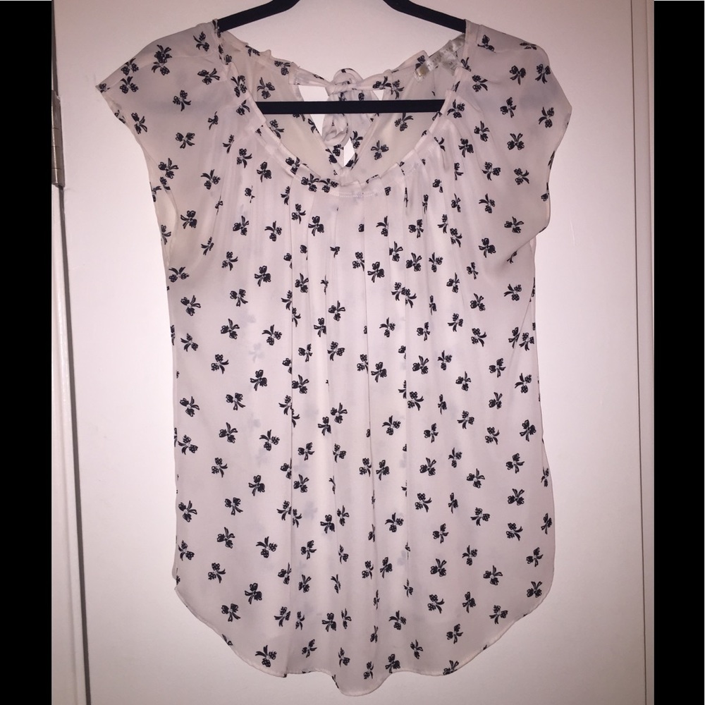 Lauren Conrad Cap Sleeve Blouse