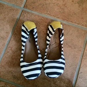 LUCKY BRAND Striped Flats