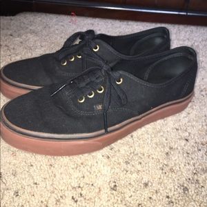 Black/brown vans