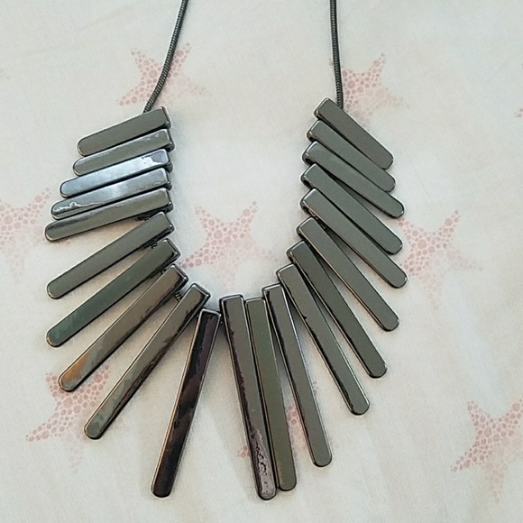 Kenneth cole black/gray statement necklace - Picture 2 of 4