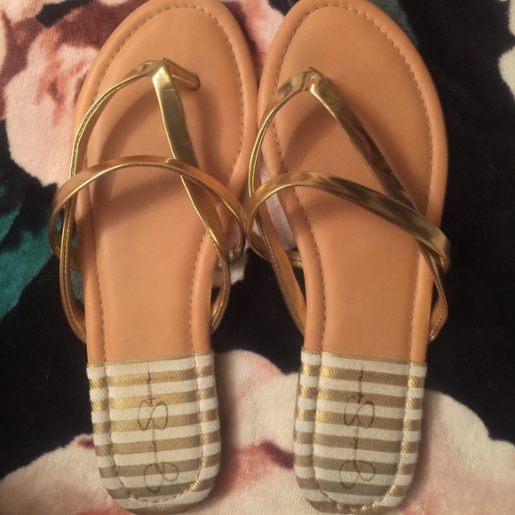 Jessica Simpson Shoes - Jessica Simpson gold sandals