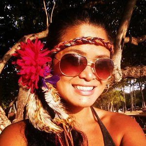 Meet your Posher, Regina