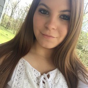 Meet your Posher, Casey