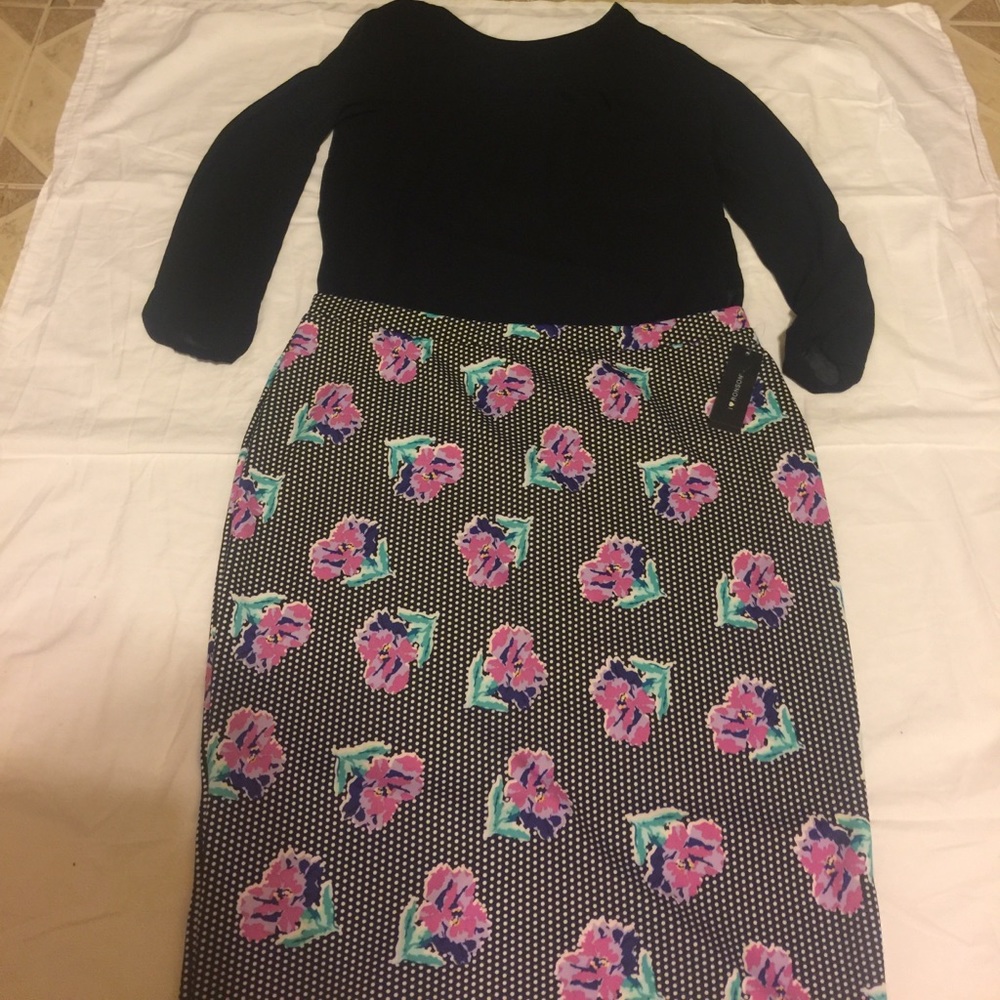 XL Skirt with polka dots and flowers