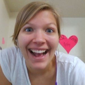 Meet your Posher, Kayley