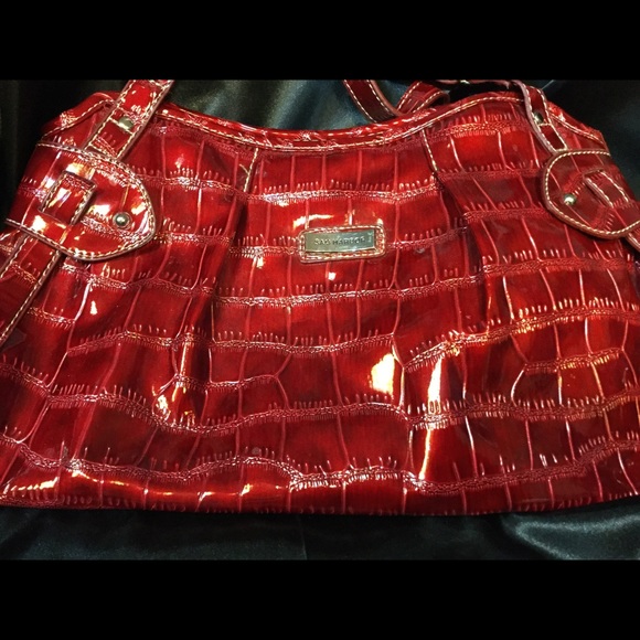Dark Red Sag Harbor Purse - Picture 3 of 3