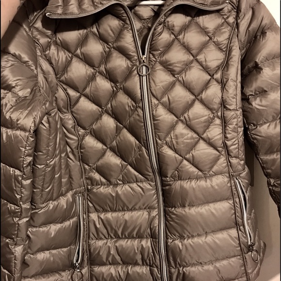 Light gray puffy MK jacket. - Picture 2 of 3