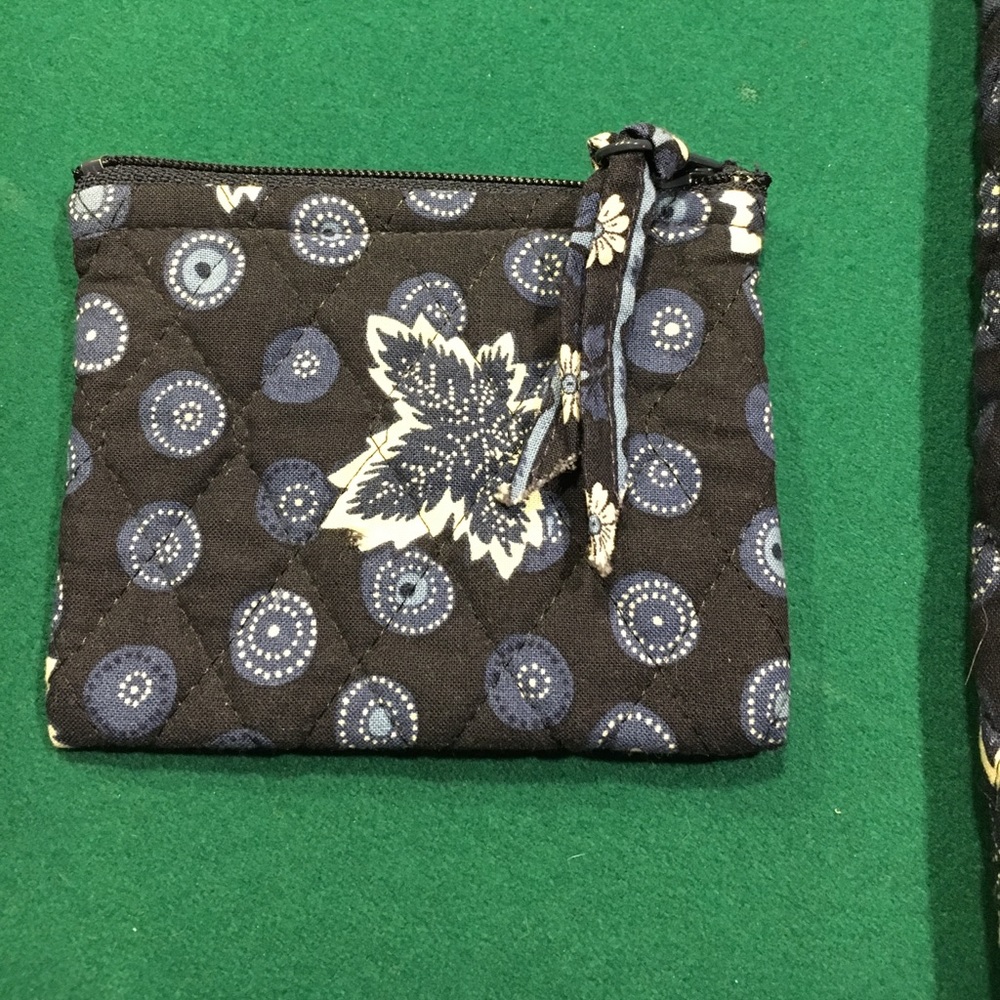 Back pack - Picture 3 of 3