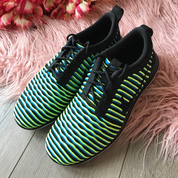 NWT Nike roshe two Flyknit - Picture 4 of 8