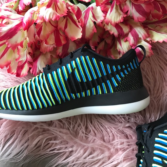 NWT Nike roshe two Flyknit - Picture 7 of 8