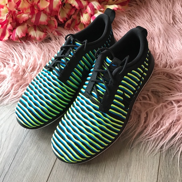 NWT Nike roshe two Flyknit - Picture 8 of 8