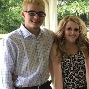 Meet your Posher, Carter