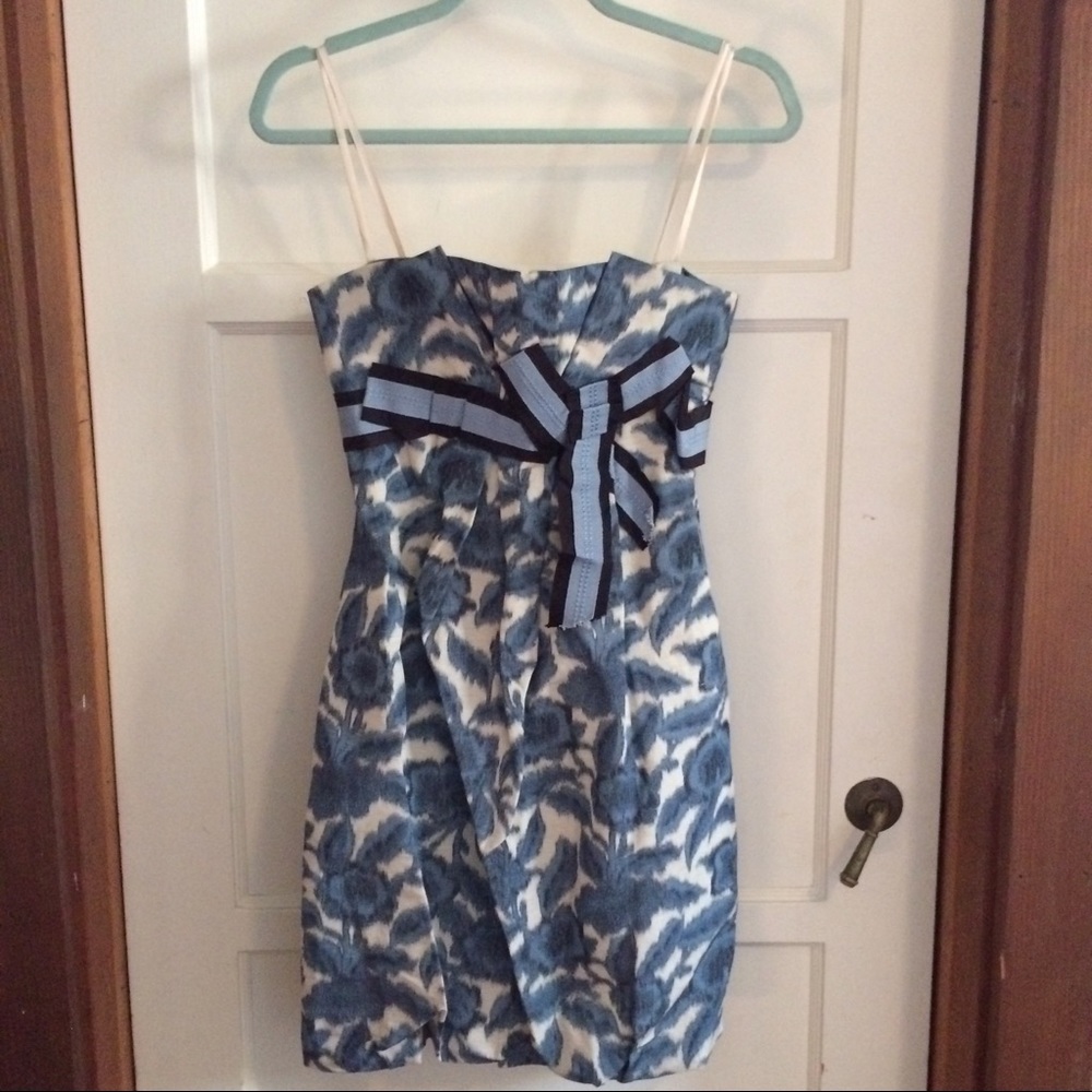 BCBG MAX AZRIA Strapless Dress