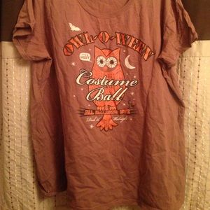 Halloween tee with glitter owl