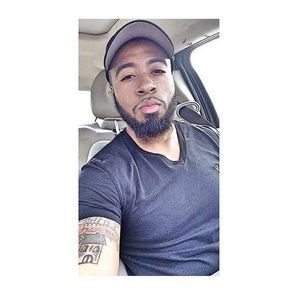 Meet your Posher, Dee