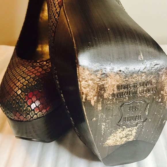 Stuart Weitzman Heels 7.5 Snake Skins - Picture 3 of 5