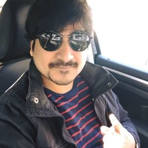 Meet your Posher, Anirudh