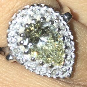 14k diamond pear shape white gold ring