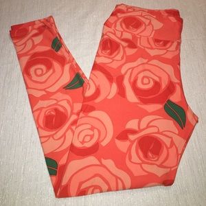 🦄 LuLaRoe TC Disney Roses Leggings