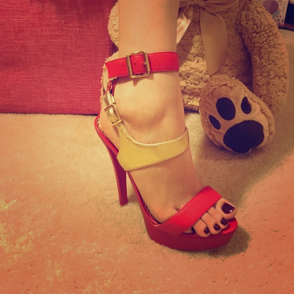 BEBE BRAND NEW LEATHER TERRY SANDALS - Picture 3 of 5