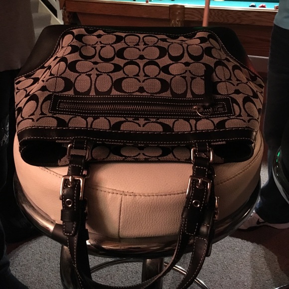 Handbag - Picture 3 of 3