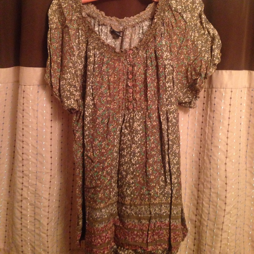 Floral short sleeved top