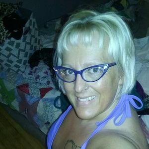 Meet your Posher, Deanna