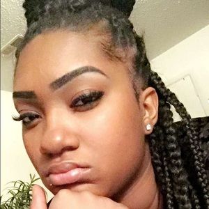 Meet your Posher, Toniah