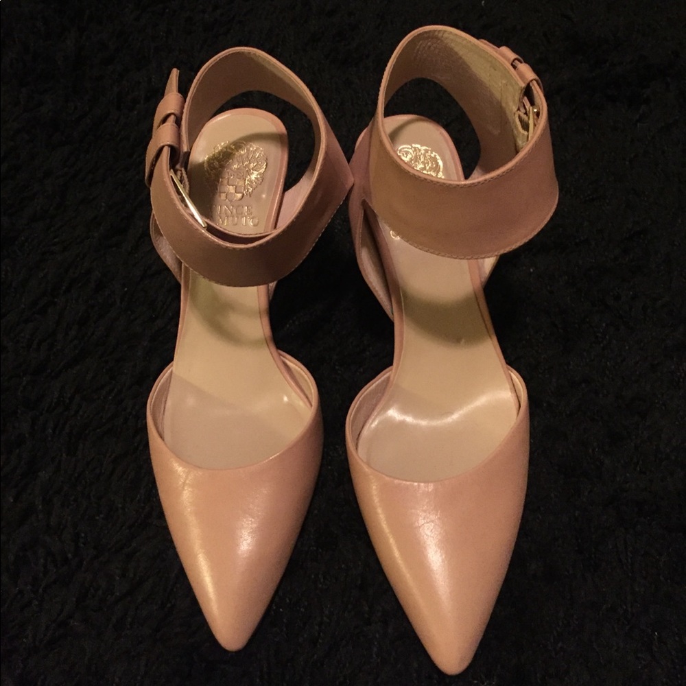 Vince Camuto Pumps