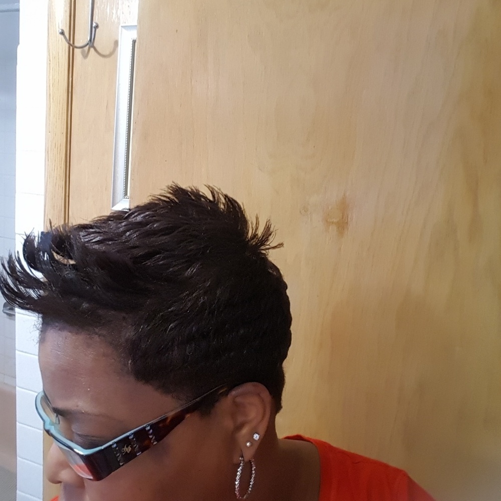 Meet your Posher, Felicia