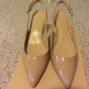 Michael Kors Beigeflex pump never worn