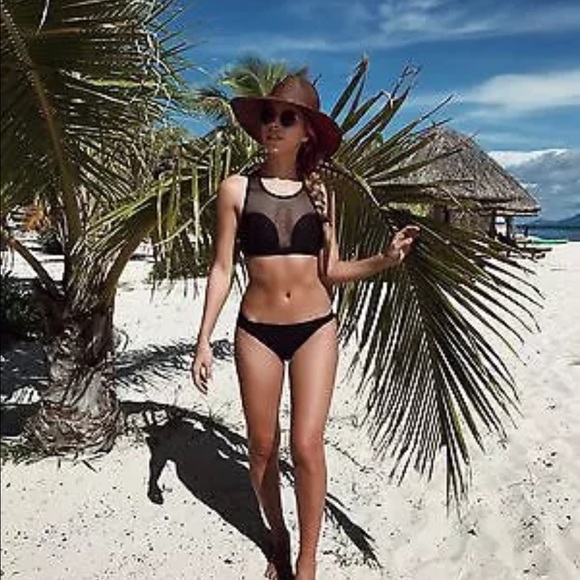 🌸🆕🌸 Black Mesh High Neck Bikini - Picture 4 of 5