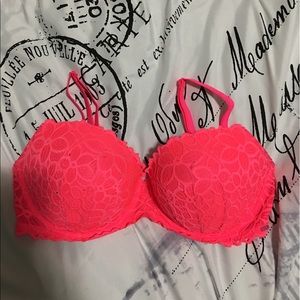 Pink VS bra