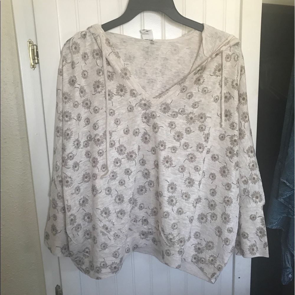 Cute bat sleeve shirt with hoodie