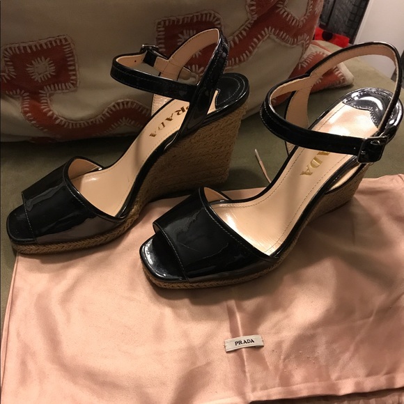 Authentic Prada Espadrille Wedges. EUC!!!! Black - Picture 2 of 7
