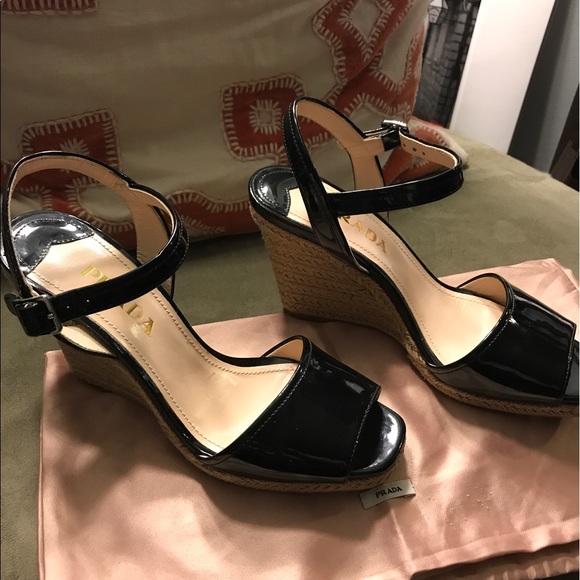 Authentic Prada Espadrille Wedges. EUC!!!! Black - Picture 4 of 7
