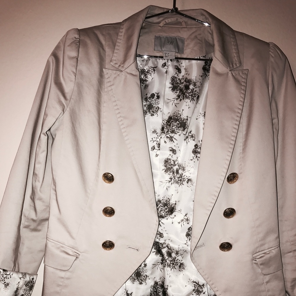 H&M Blazer (Size 6)