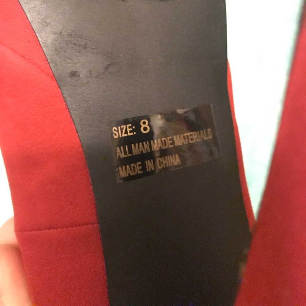 Heels - Picture 4 of 4