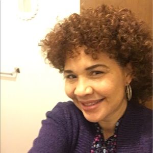 Meet your Posher, Gloria