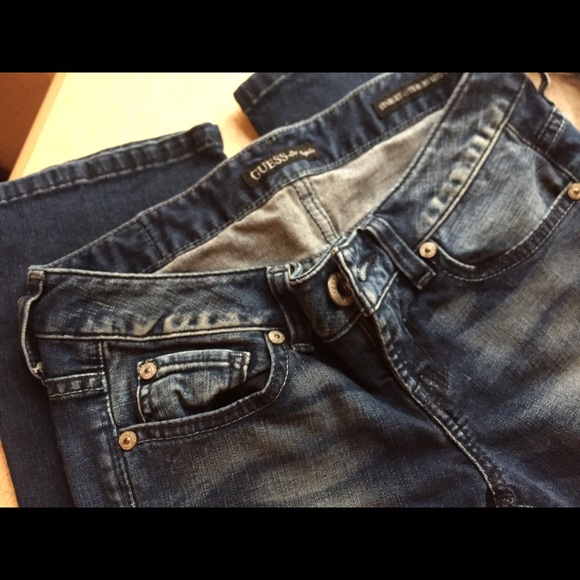 Guess Jeans - Picture 2 of 2