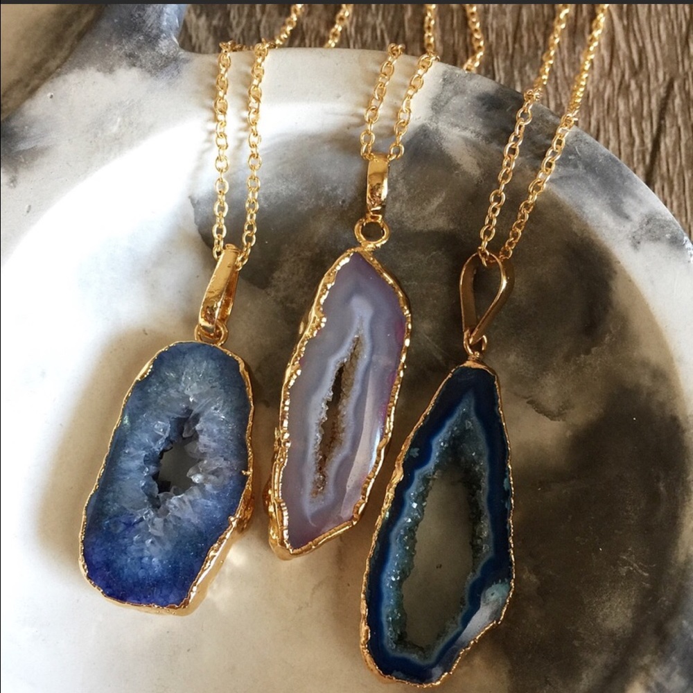 💎HOST PICK💜Gorgeous ✨-Geode Agate Necklace💙