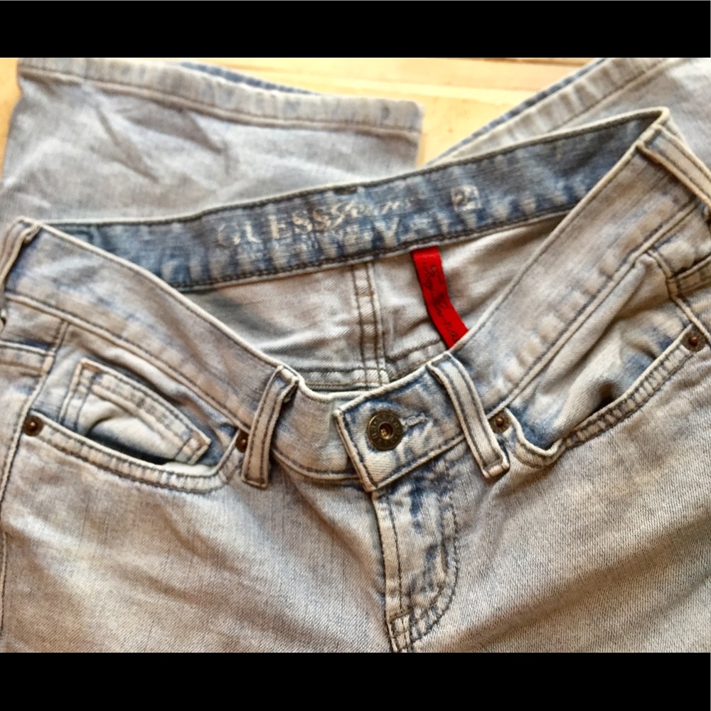Guess Jeans - Picture 3 of 4