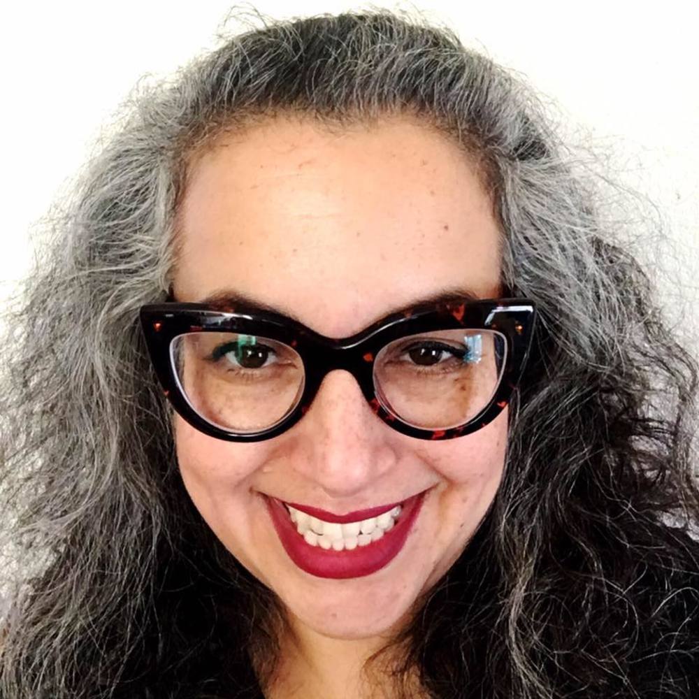 Meet your Posher, Claudya